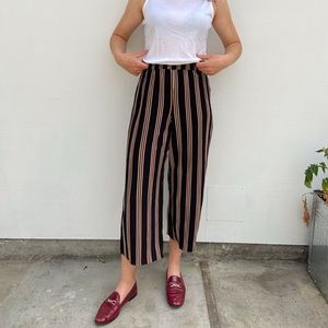 Accordion Pleat Culotte Pants